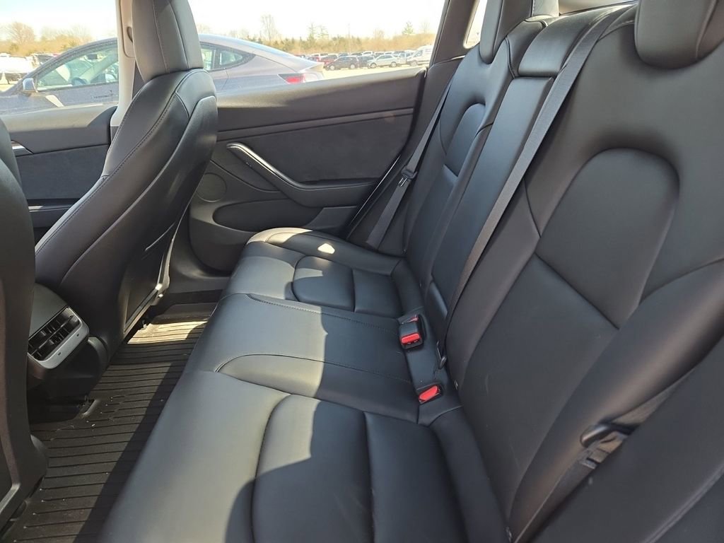 Used 2022 Tesla Model 3 image 4