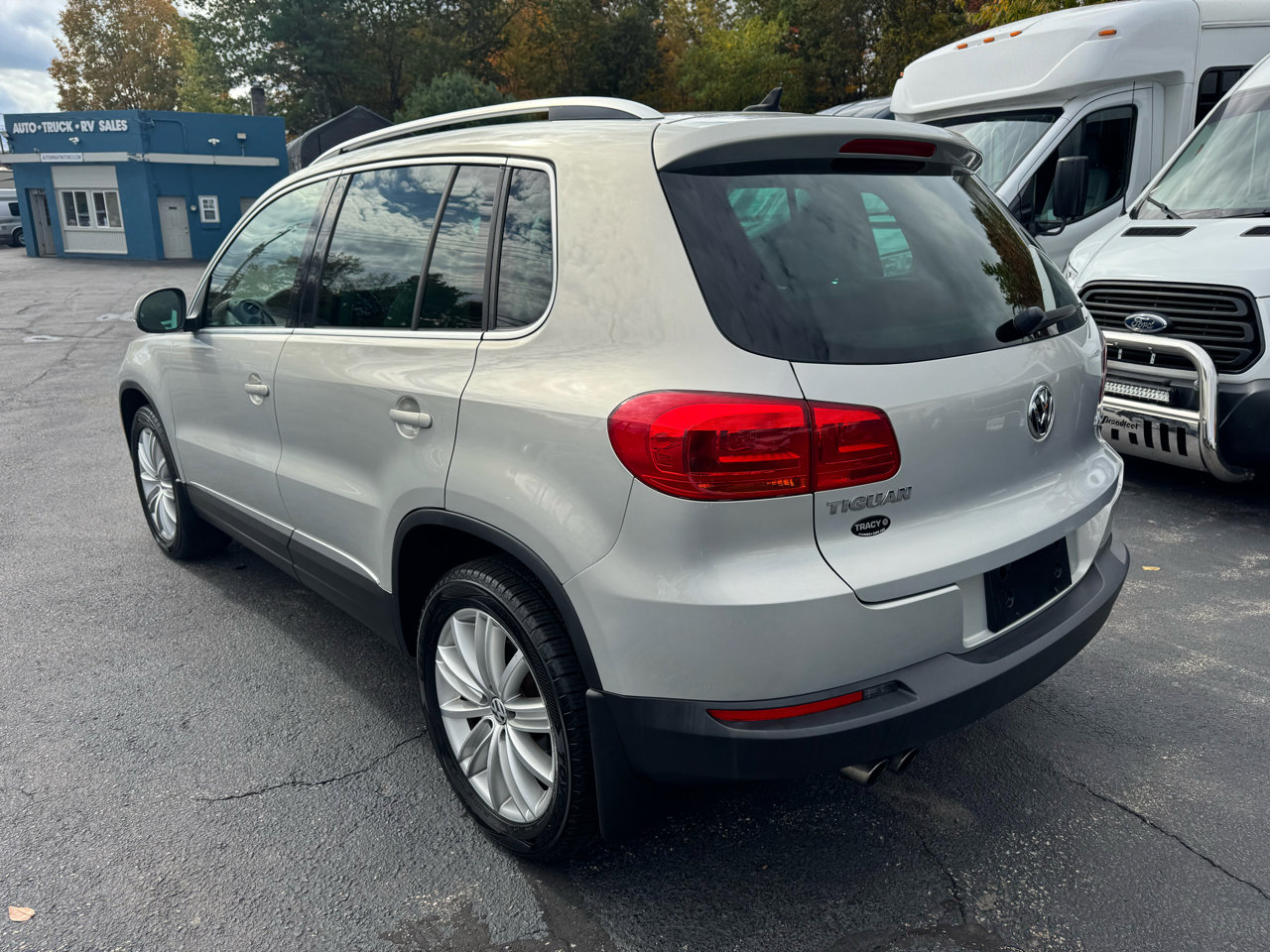 Used 2013 Volkswagen Tiguan SE image 4