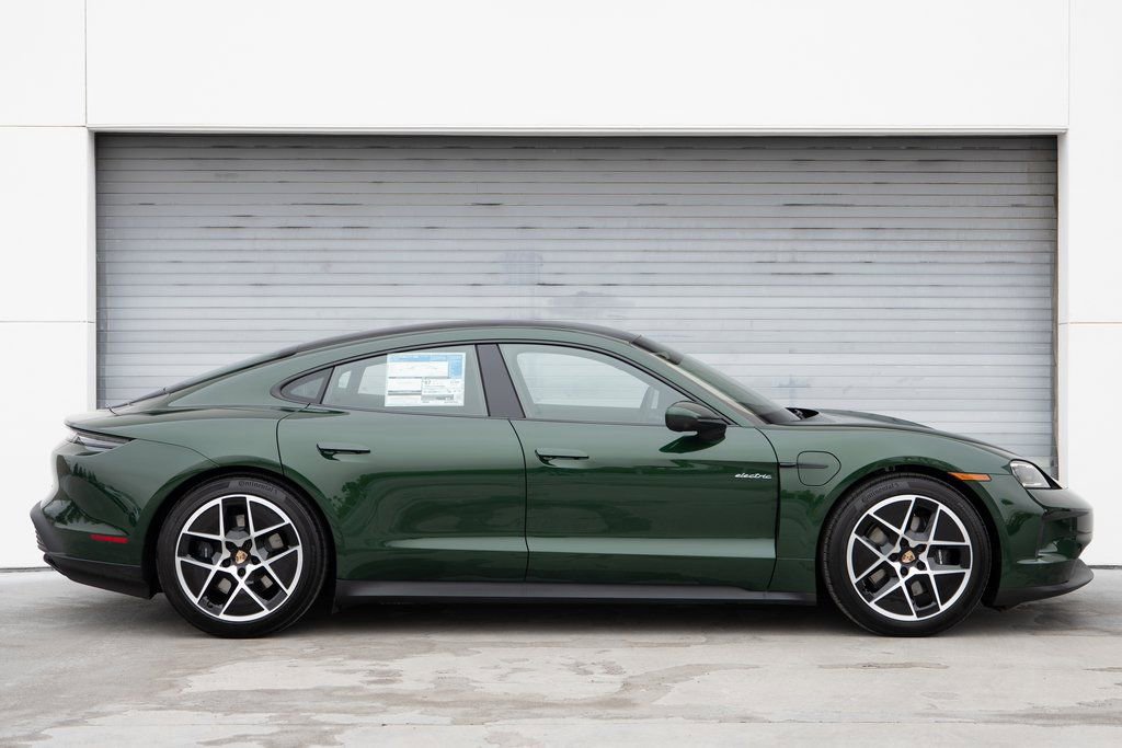 New 2026 Porsche Taycan image 8