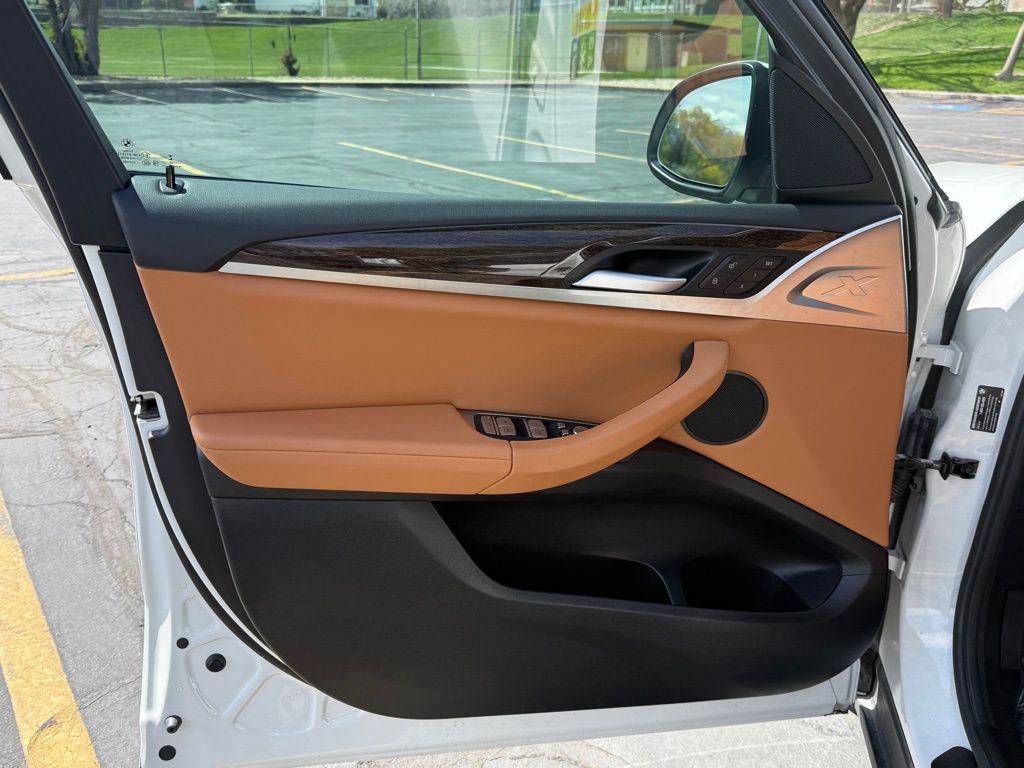 Used 2024 BMW X3 xDrive30i w/ Convenience Package image 9