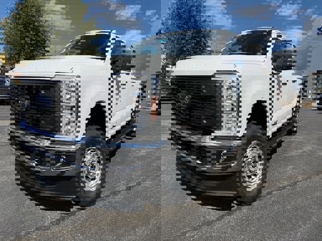 New 2026 Ford F350 4x4 Crew Cab Super Duty image 6