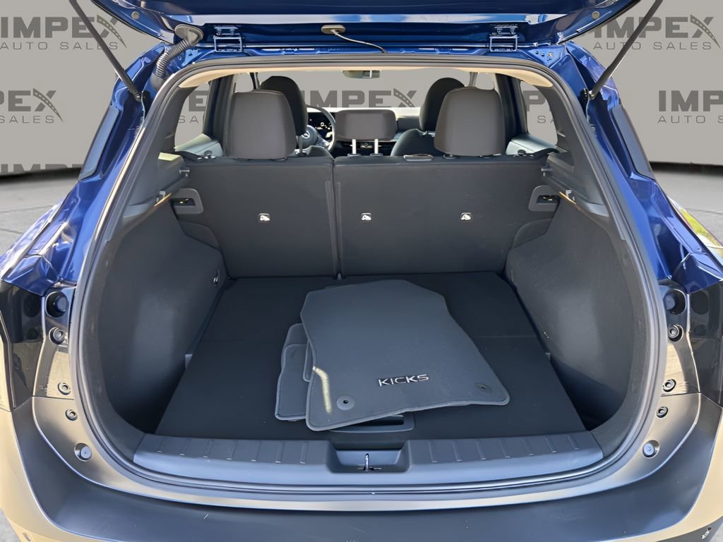 Used 2025 Nissan Kicks SV FWD image 26
