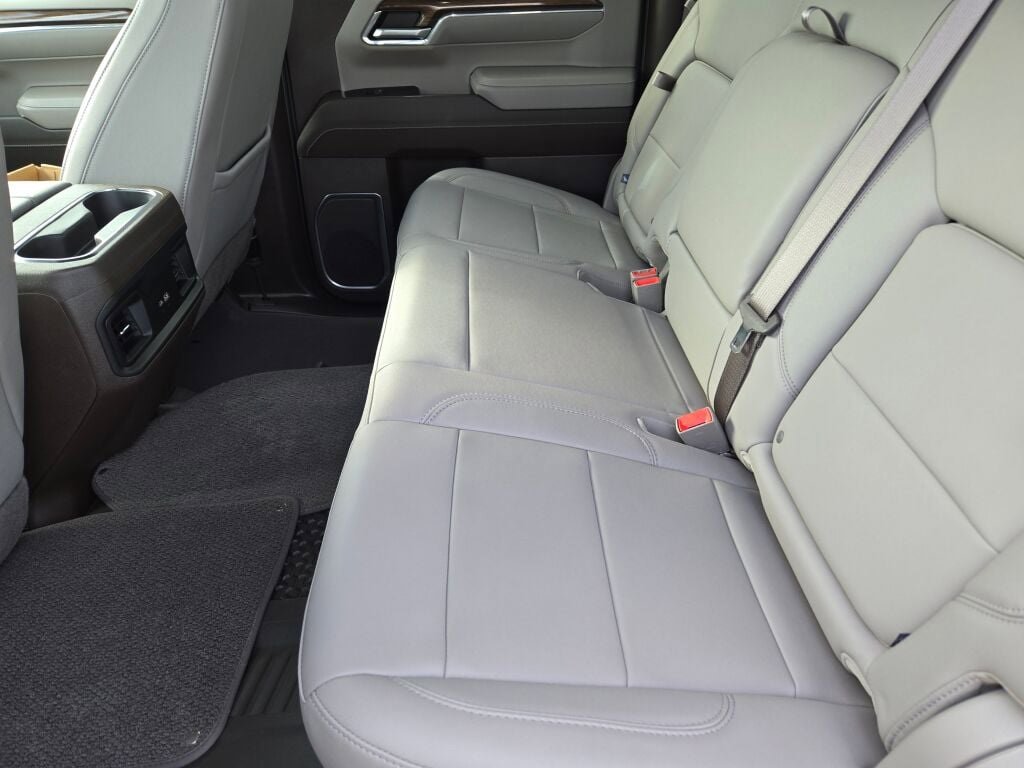 Used 2024 Chevrolet Silverado 1500 RST image 15