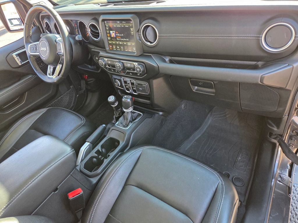 Used 2022 Jeep Gladiator Overland w/ Popular Equipment Package AWD/4WD image 21