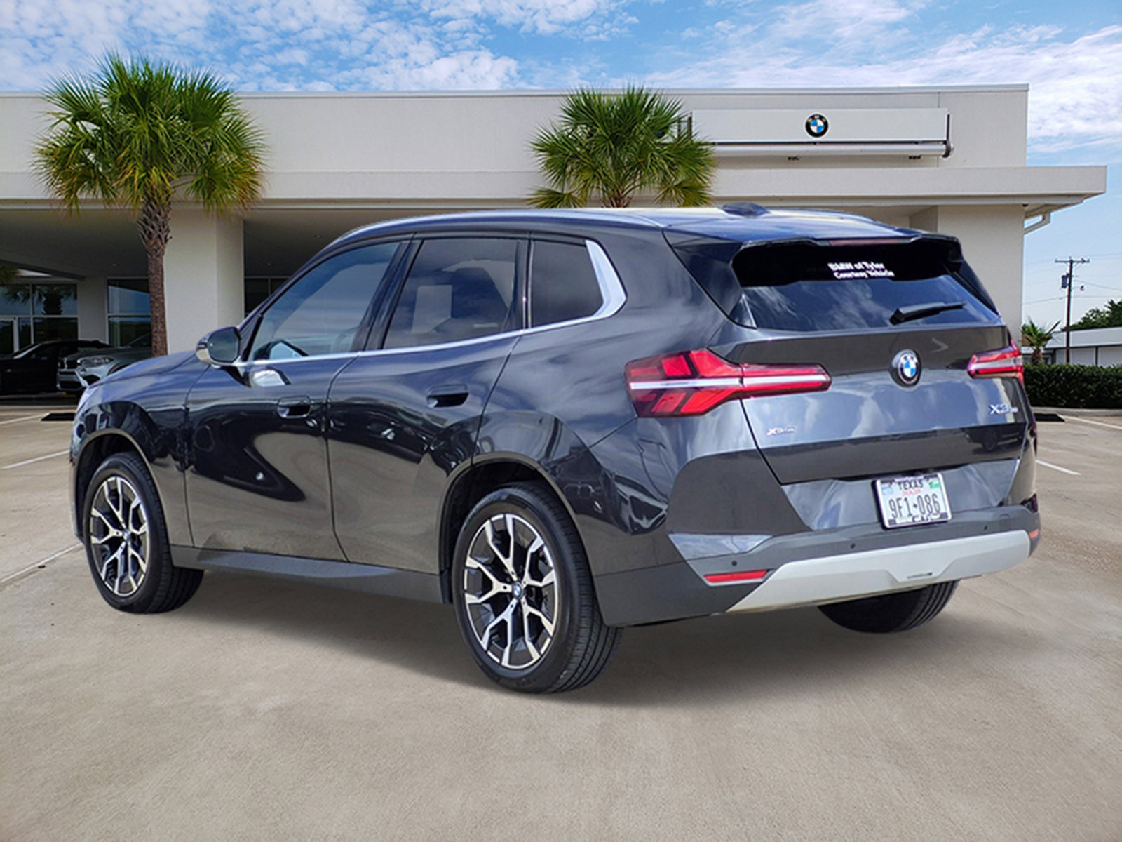 Certified 2025 BMW X3 xDrive30i w/ Convenience Package AWD/4WD image 6