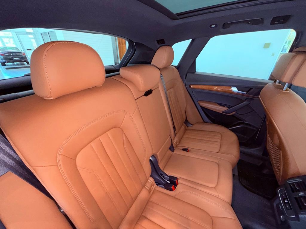 Used 2021 Audi Q5 2.0T Premium Plus w/ Premium Plus Package image 15