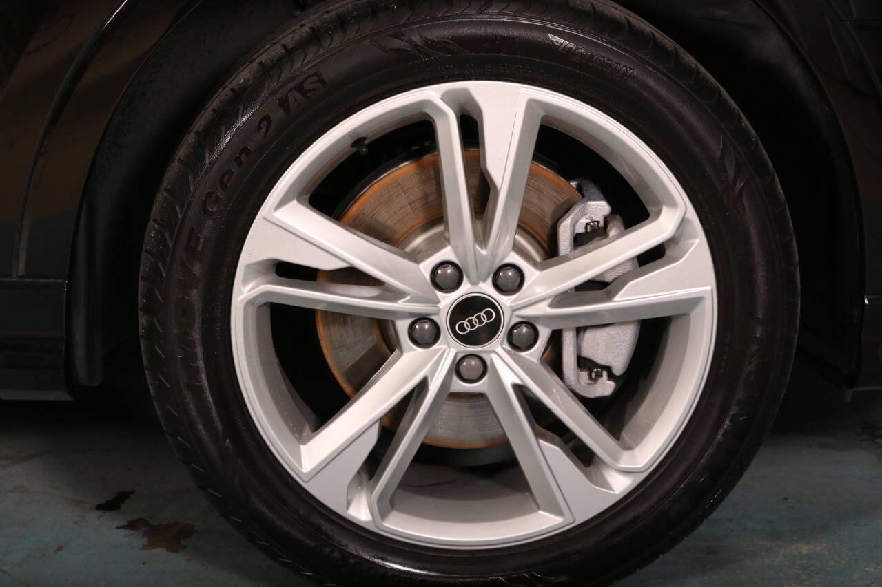Used 2021 Audi Q3 2.0T Premium w/ Convenience Package image 12