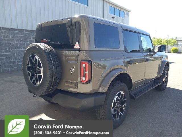 New 2026 Ford Bronco Outer Banks AWD/4WD image 3
