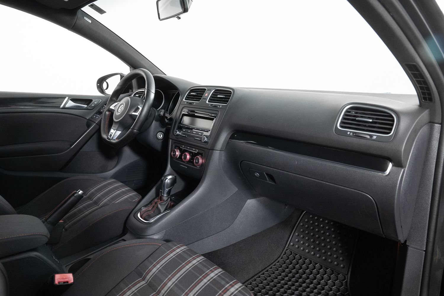 Used 2013 Volkswagen Golf 4-Door image 25