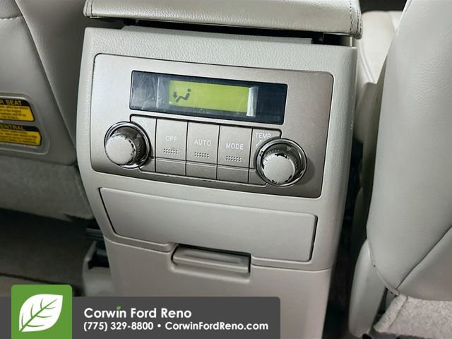 Used 2010 Toyota Highlander Limited image 27