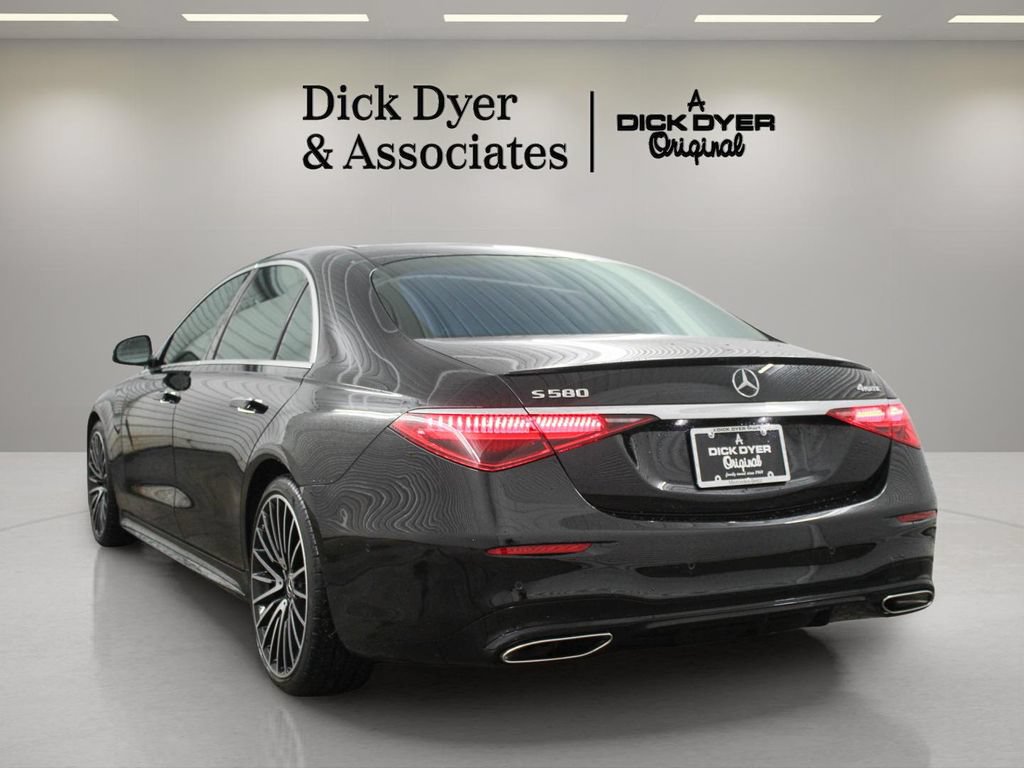 Used 2022 Mercedes-Benz S 580 4MATIC Sedan image 9