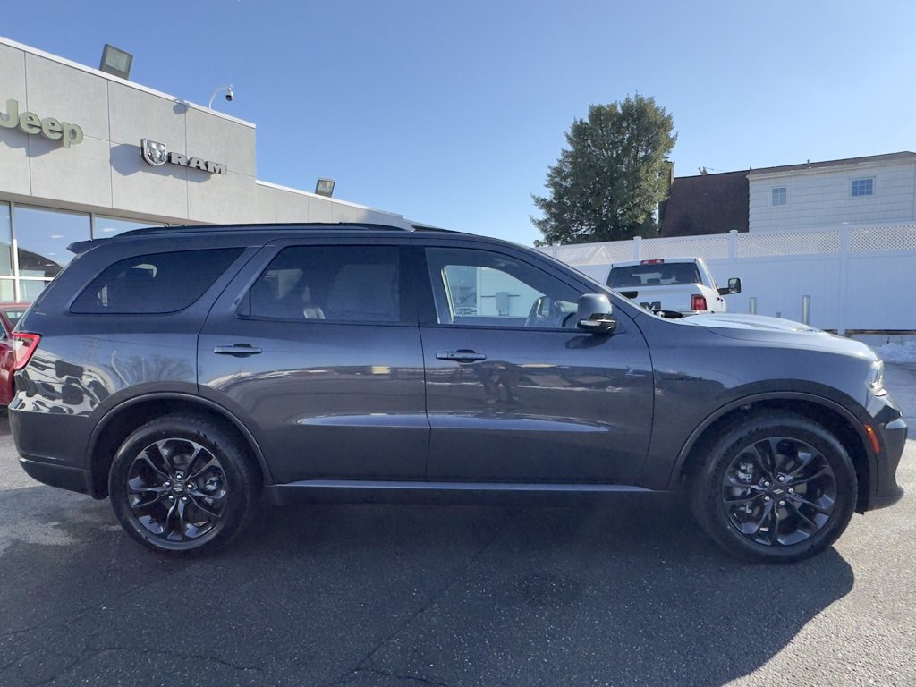 Certified 2024 Dodge Durango R/T image 8