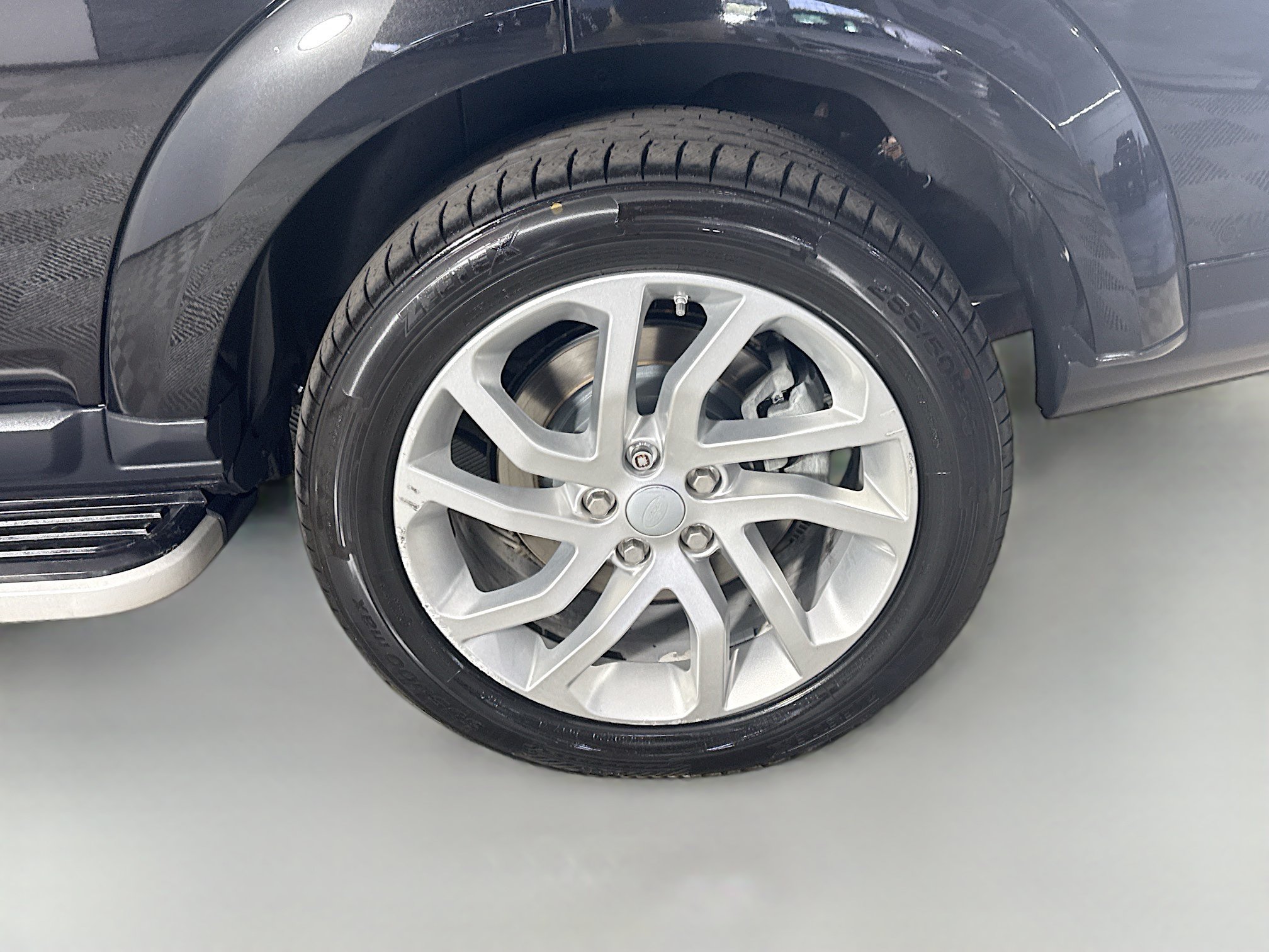 Used 2016 Land Rover LR4 HSE AWD/4WD image 37