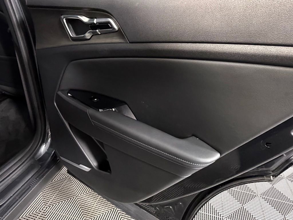 Used 2024 Kia Sportage X-Line image 32