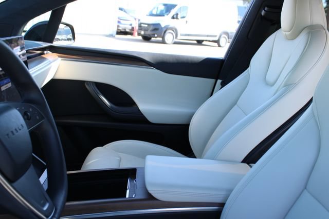 Used 2023 Tesla Model X AWD/4WD image 25