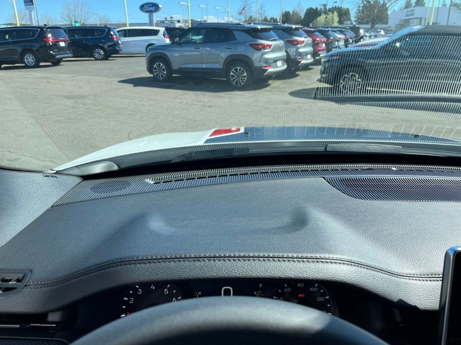 Used 2025 Jeep Compass Trailhawk image 34