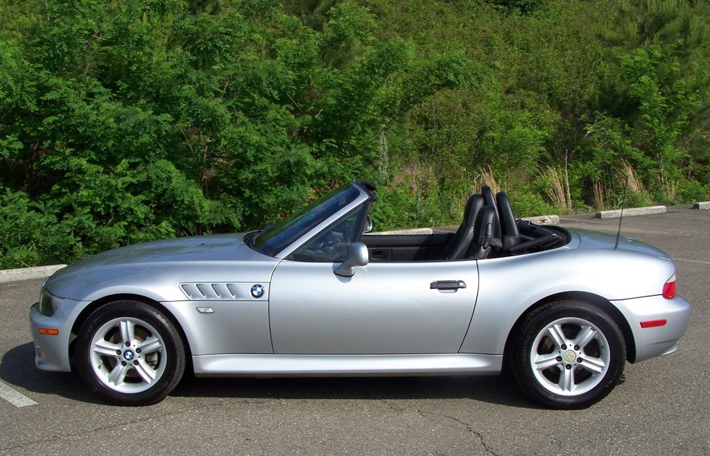Used 2000 BMW Z3 2.5i RWD image 5