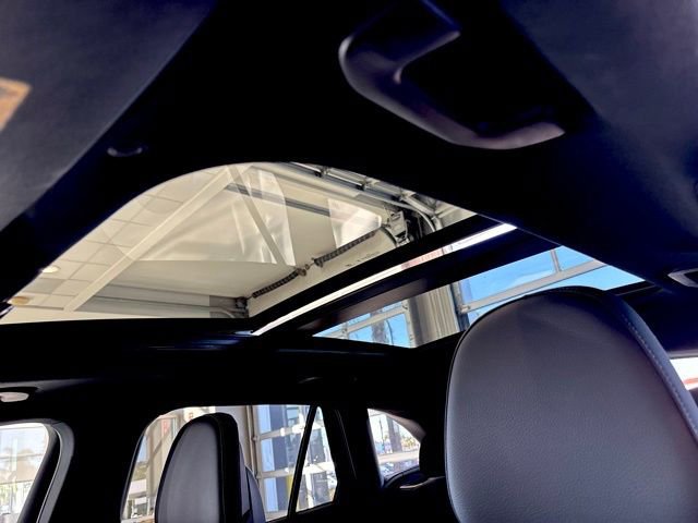 Used 2026 Mercedes-Benz GLC 300 4MATIC image 17