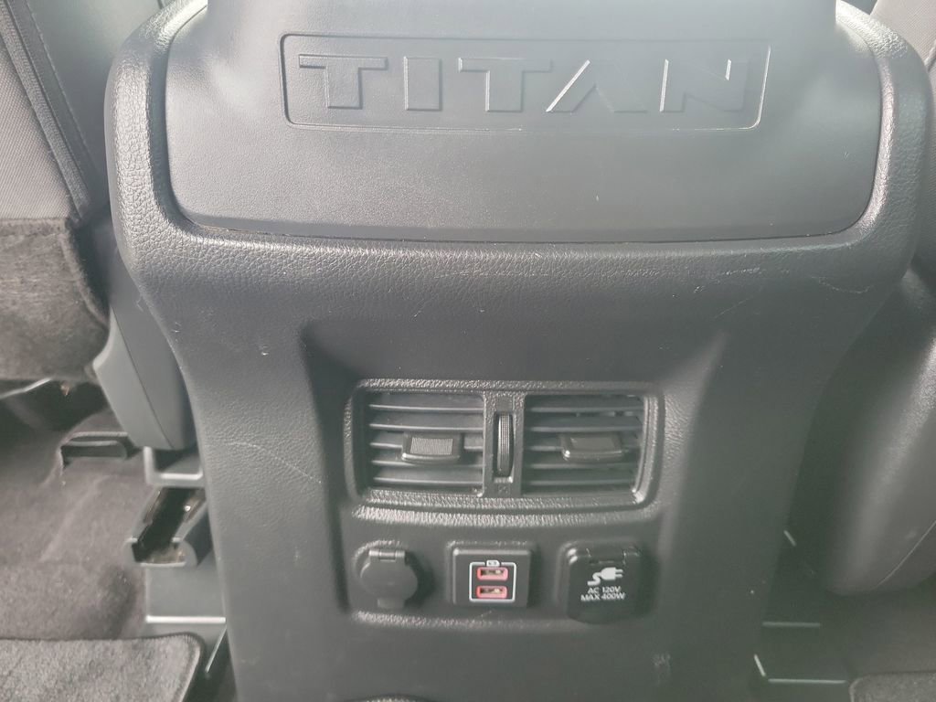 Used 2023 Nissan Titan SV w/ SV Convenience Package image 29