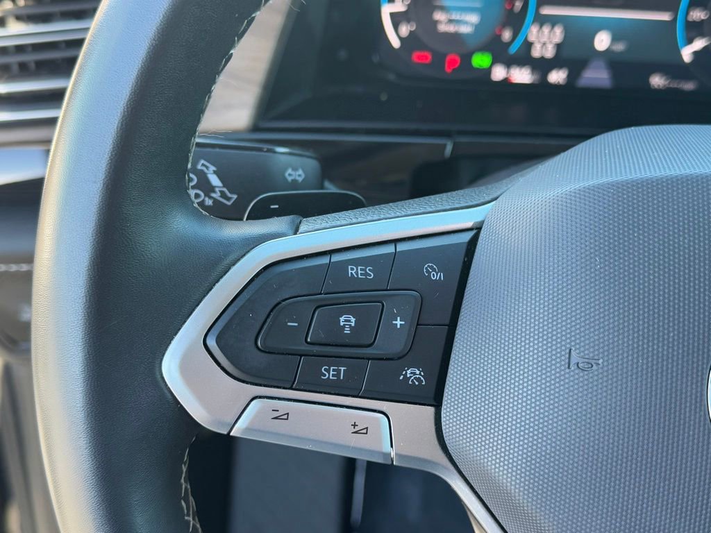 Used 2024 Volkswagen Atlas SE image 15