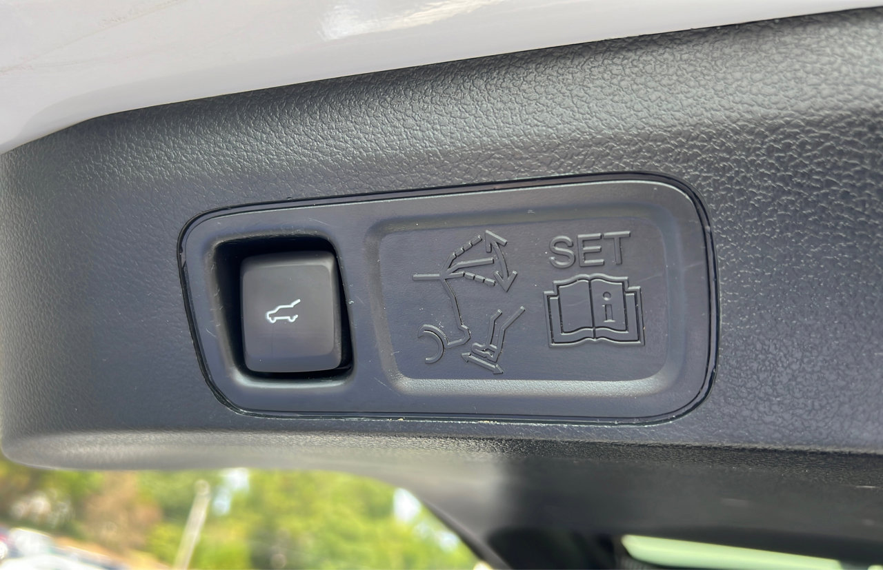 Used 2021 Ford Expedition Max Limited image 20