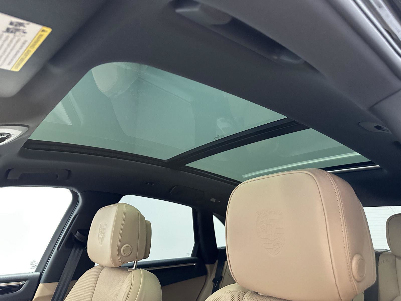 New 2026 Porsche Macan AWD/4WD image 21