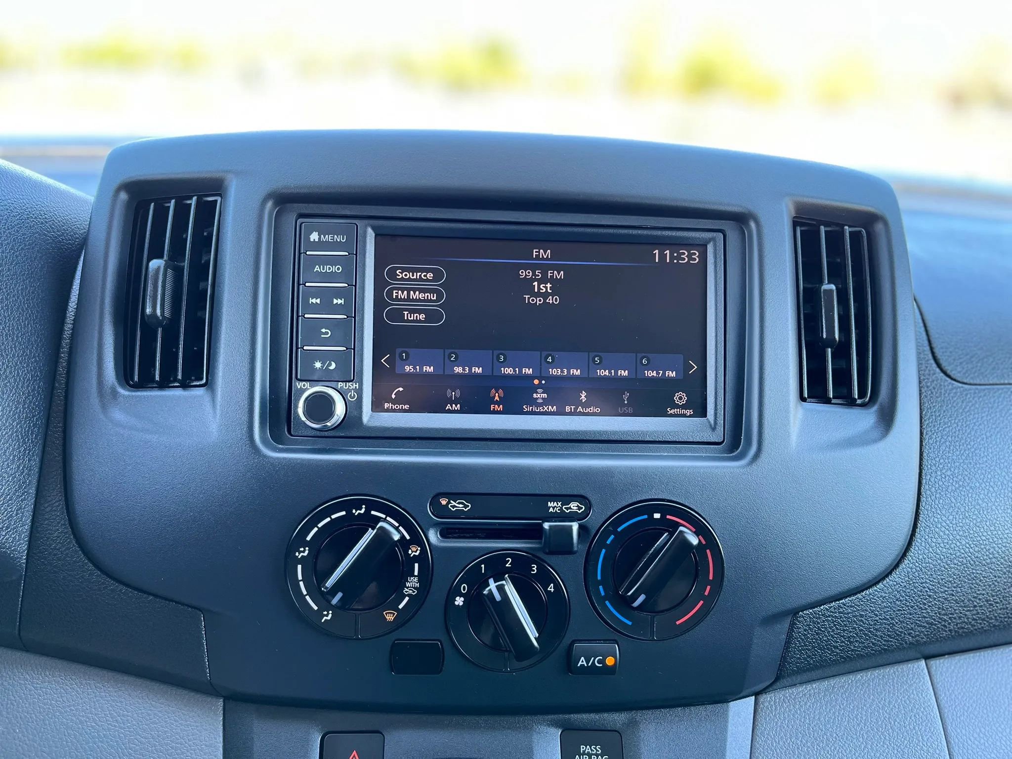 Used 2021 Nissan NV200 S image 19