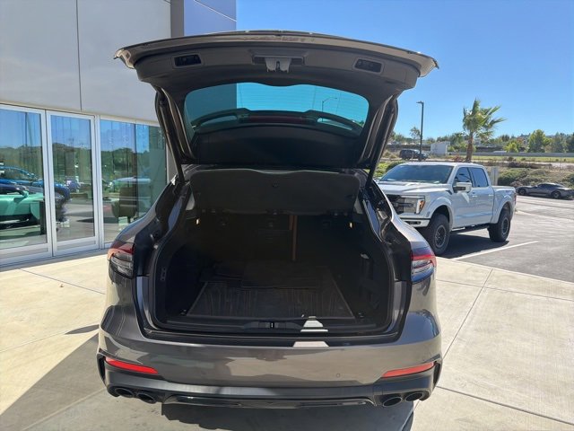 Certified 2022 Maserati Levante Modena image 11