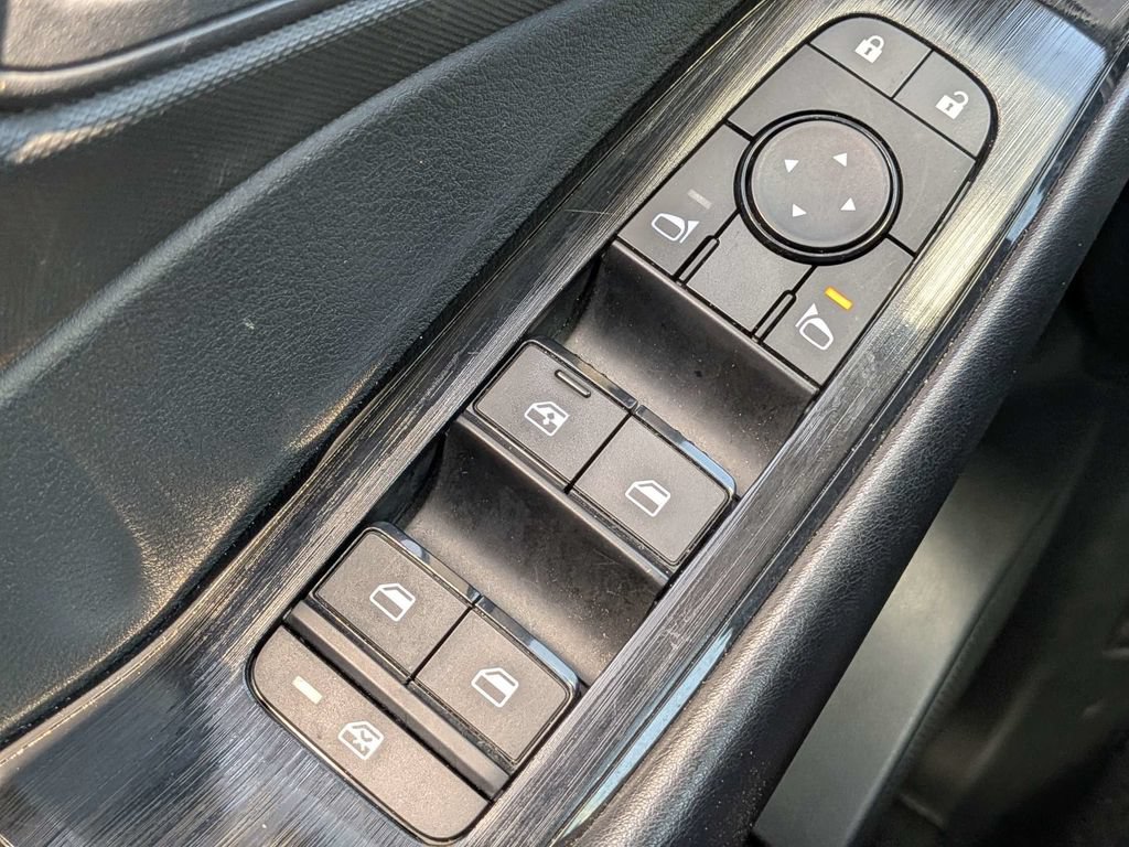 Used 2024 Nissan Rogue S FWD image 22