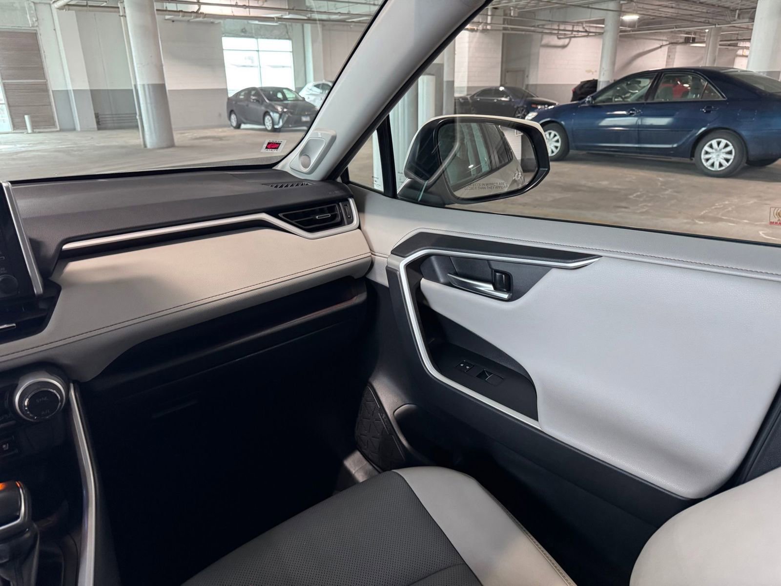 Used 2021 Toyota RAV4 Limited w/ Limited Grade Weather Package image 40