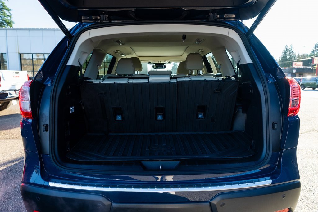 Used 2024 Subaru Ascent Limited w/ Technology Package image 7