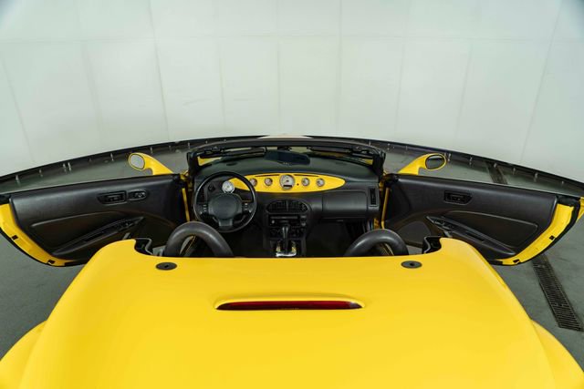 Used 2002 Chrysler Prowler image 22