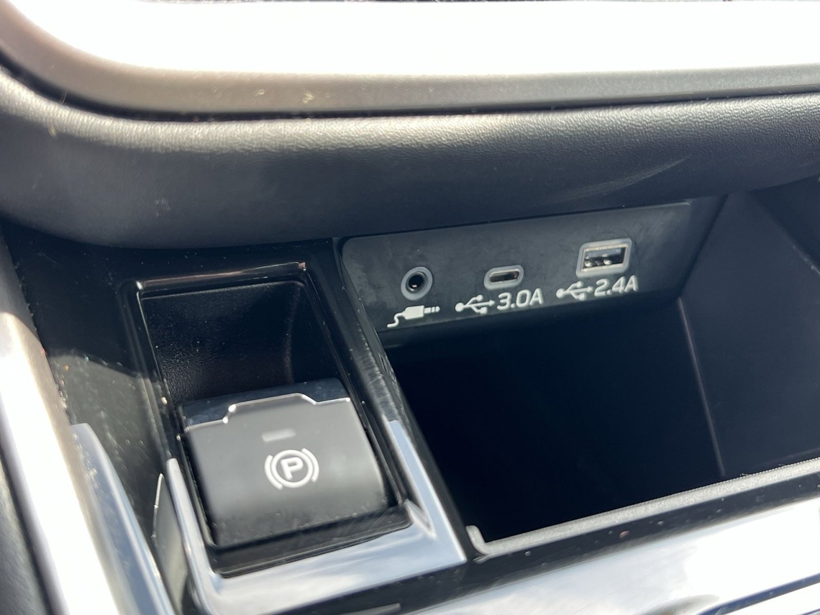 Used 2024 Subaru Outback Limited image 31