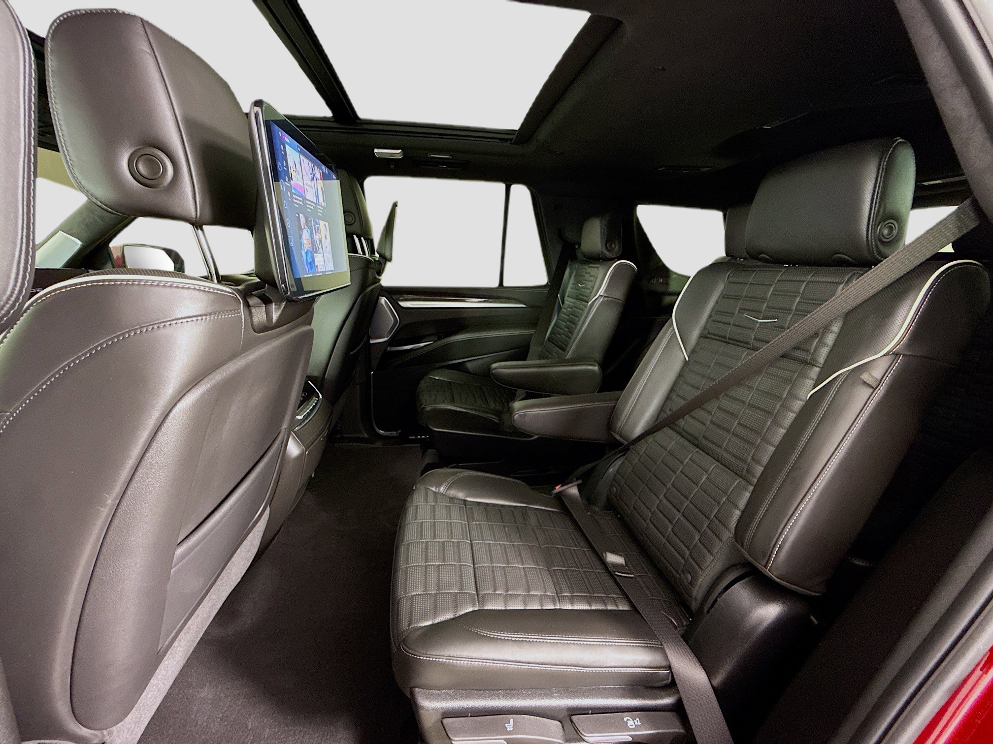 Used 2025 Cadillac Escalade V w/ LPO, Floor Liner Package image 26