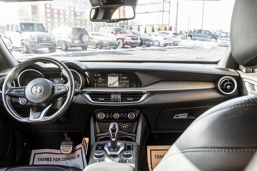 Used 2022 Alfa Romeo Stelvio Ti w/ Active Assist Plus Package image 9