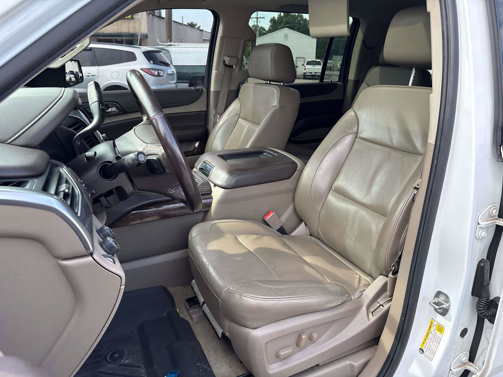 Used 2016 Chevrolet Suburban LT AWD/4WD image 13