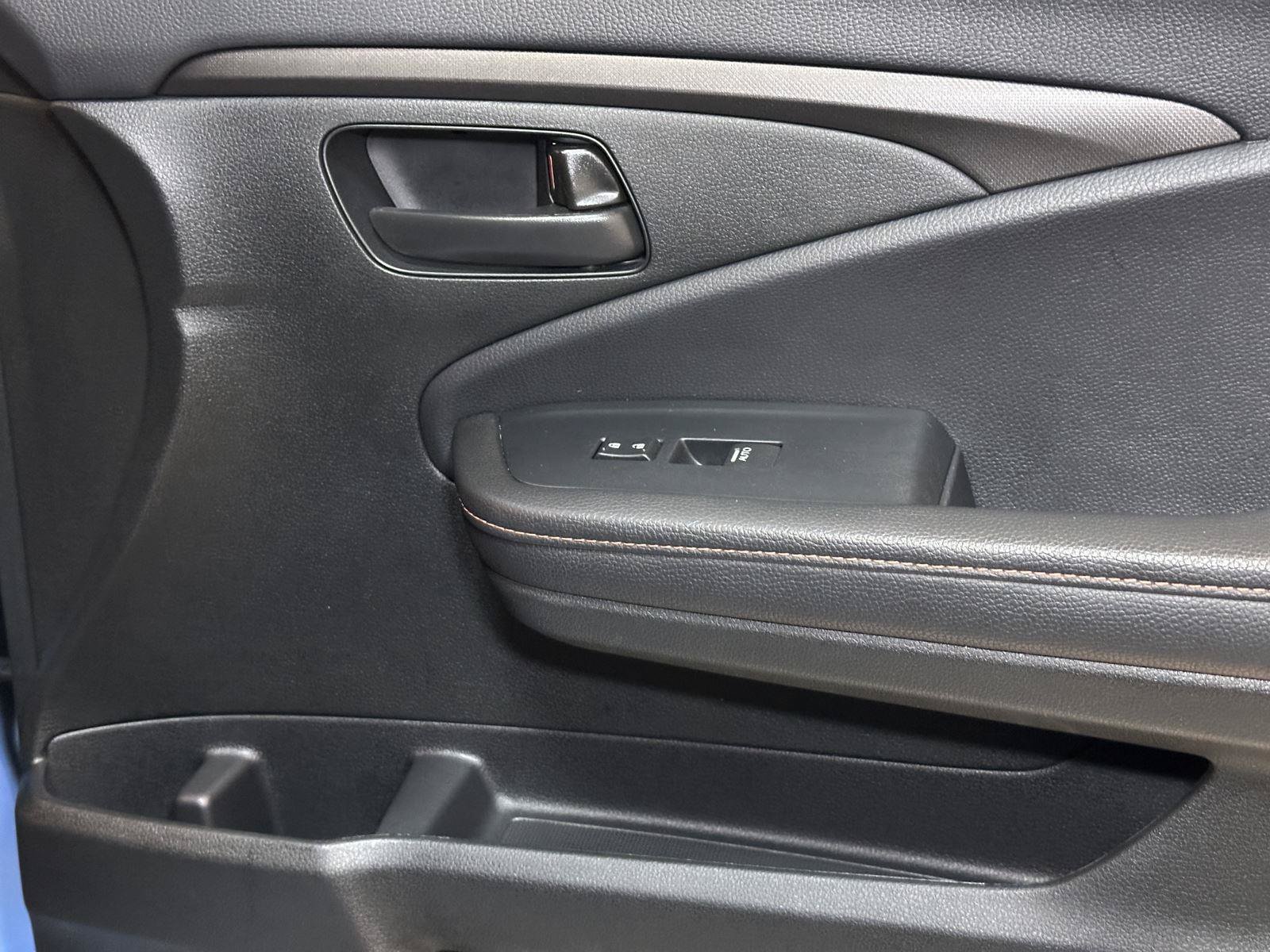 Certified 2024 Honda Passport TrailSport image 38