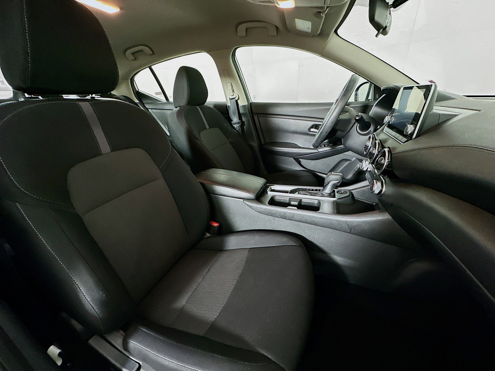 Used 2023 Nissan Sentra SV image 29