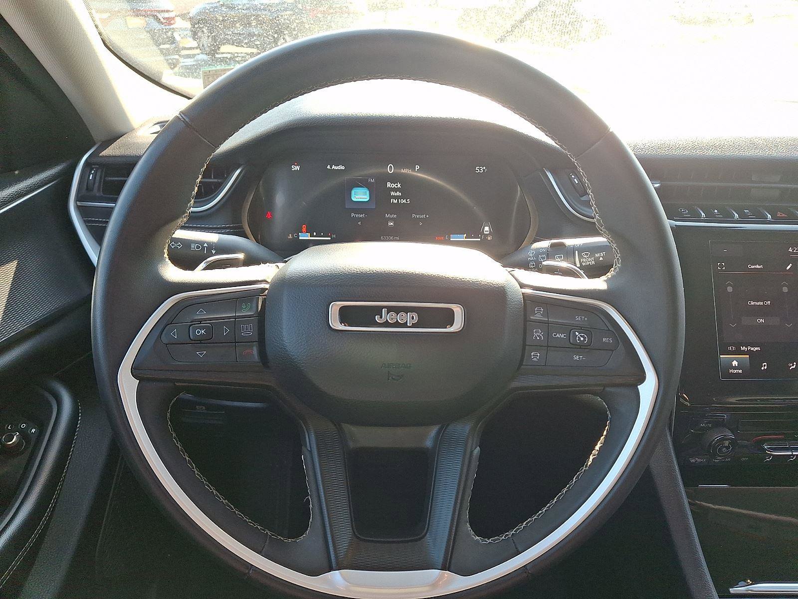 Used 2023 Jeep Grand Cherokee Laredo image 19