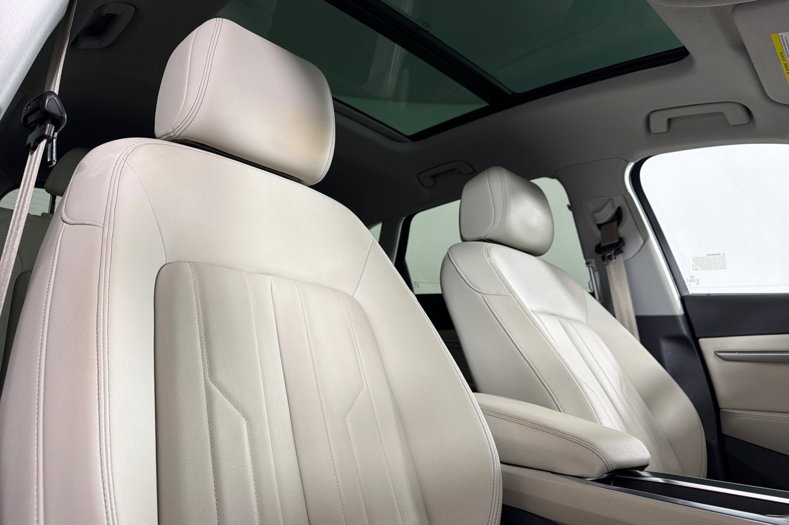 Certified 2023 Audi e-tron Premium w/ Convenience Plus Package image 13