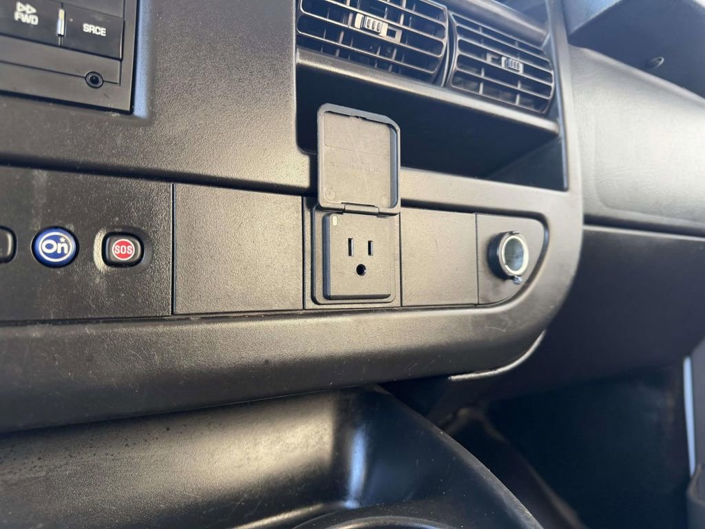 Used 2022 Chevrolet Express 2500 LS RWD image 22