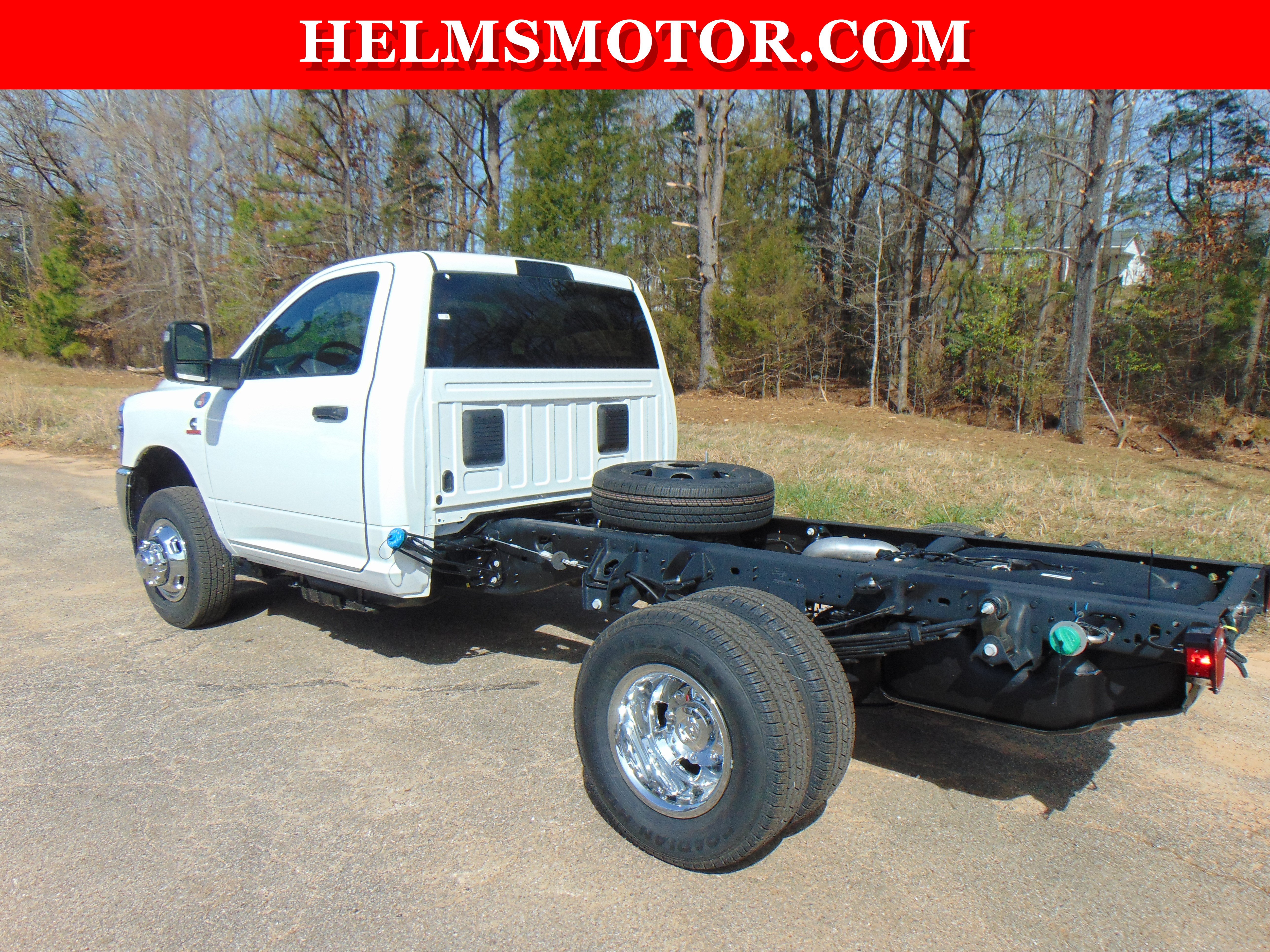 New 2026 RAM 3500 Tradesman AWD/4WD image 5