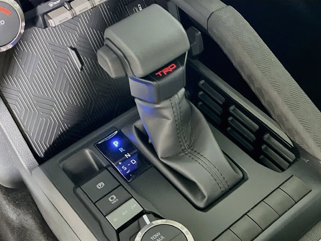 Certified 2025 Toyota Tacoma TRD Sport AWD/4WD image 15