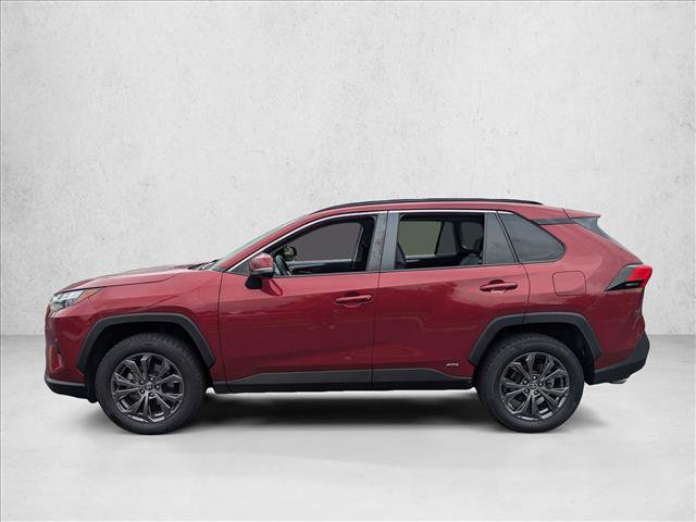 Used 2022 Toyota RAV4 XLE Premium AWD/4WD image 9