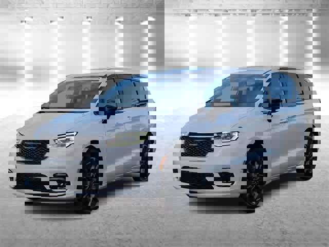 New 2026 Chrysler Pacifica Select image 4