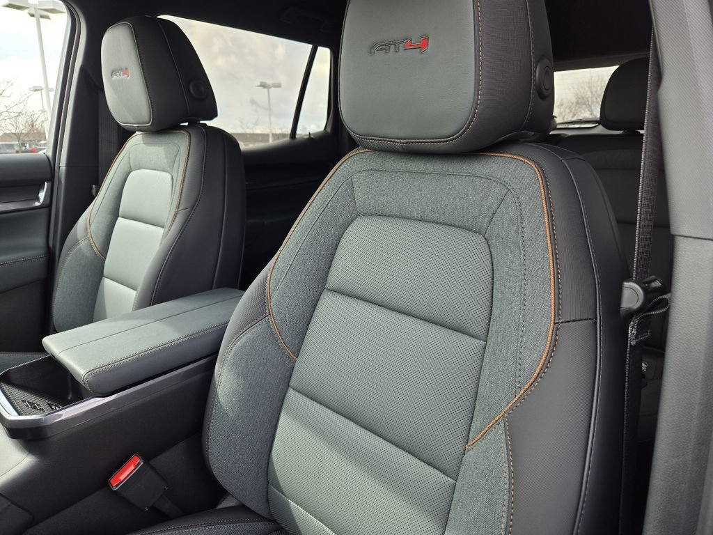New 2026 GMC Terrain AT4 w/ Technology Package II AWD/4WD image 12