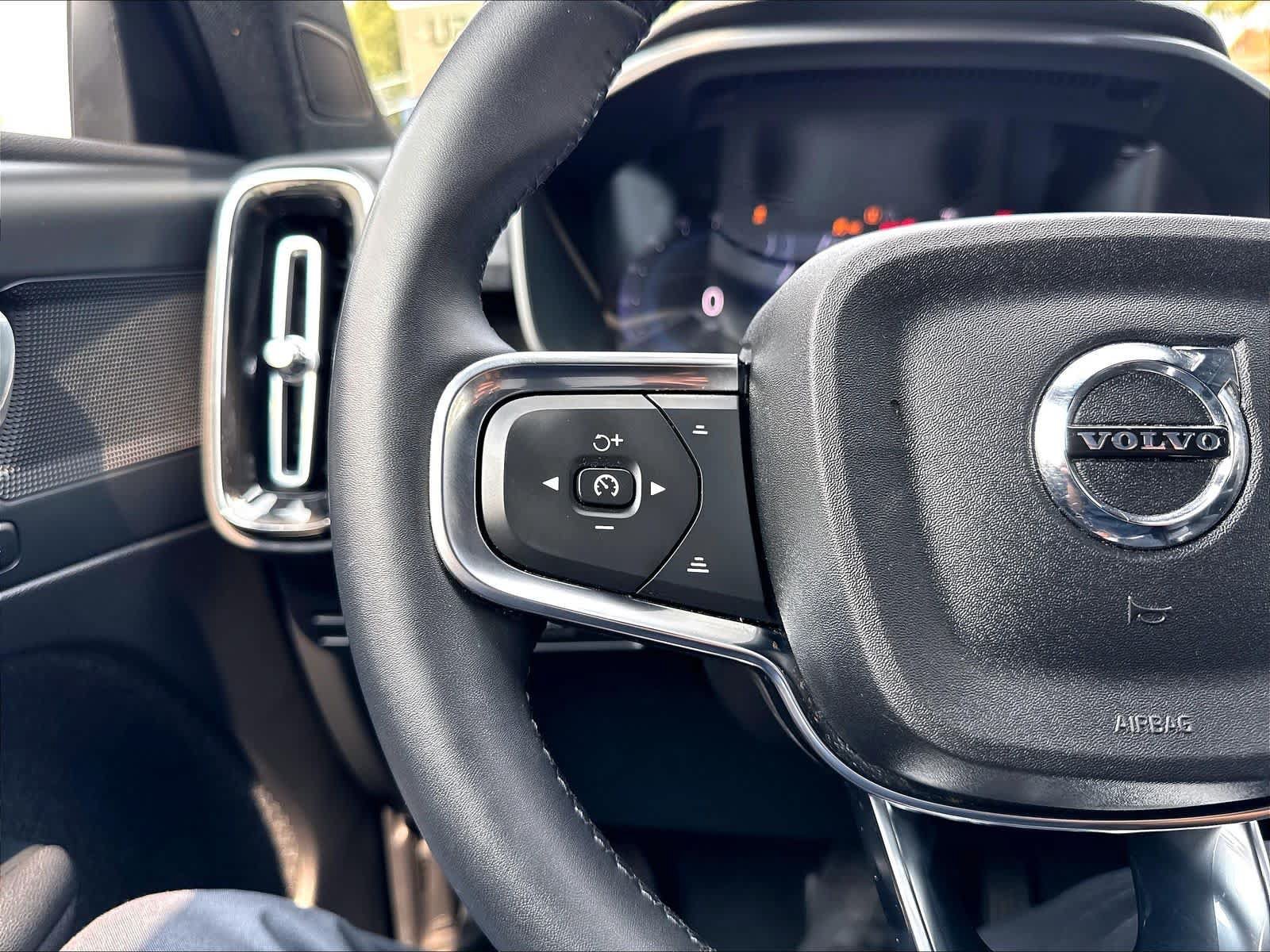 Used 2023 Volvo XC40 Recharge Core w/ Protection Package Premier AWD/4WD image 21