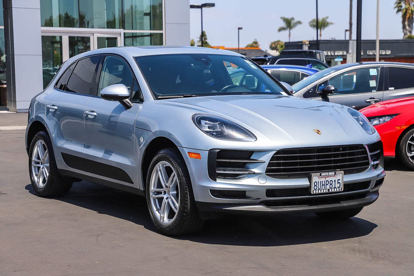Used 2020 Porsche Macan AWD/4WD image 3