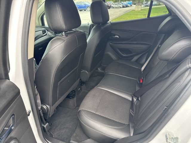 Used 2022 Buick Encore Preferred w/ Safety Package AWD/4WD image 43