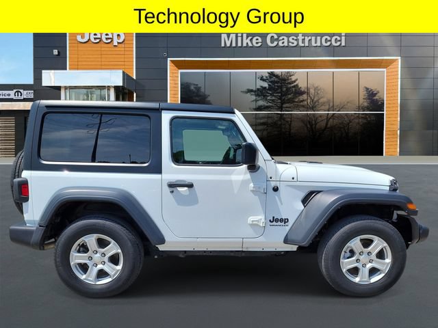 Certified 2022 Jeep Wrangler Sport AWD/4WD image 3